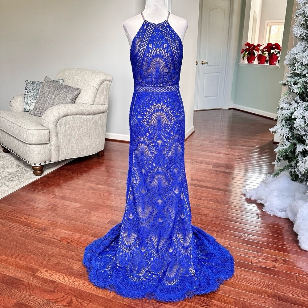 Luxury Val Stefani Blue Nude High Neck Cutout Pattern Gown Dress Size 4